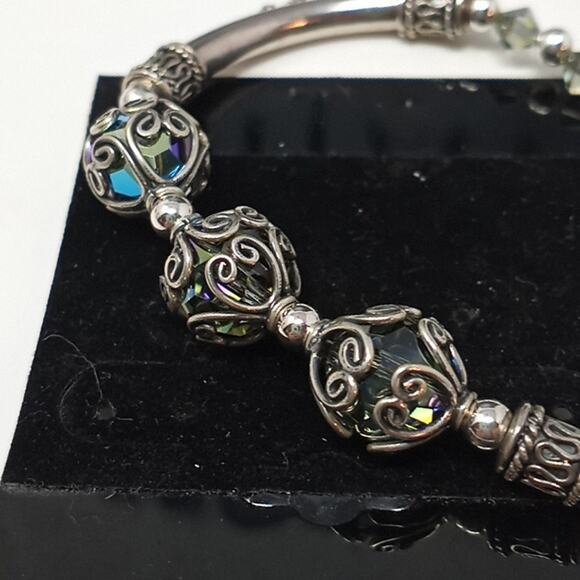 Kellie Wichser Women's Silver 3 Bead Bracelet - Picture 8 of 11